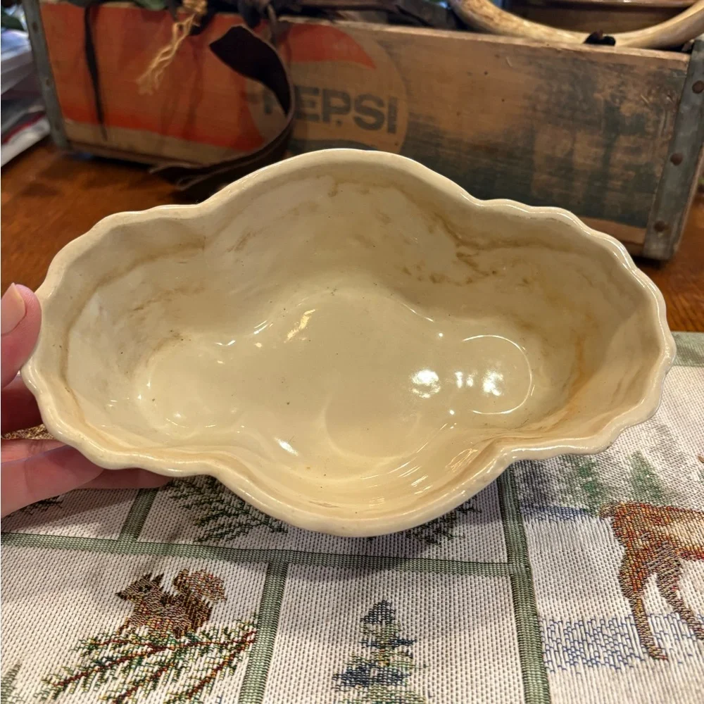 Shawnee Pottery floral planter Vintage 1940